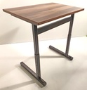 table_camea_reglable_a_roulettes_3.jpg