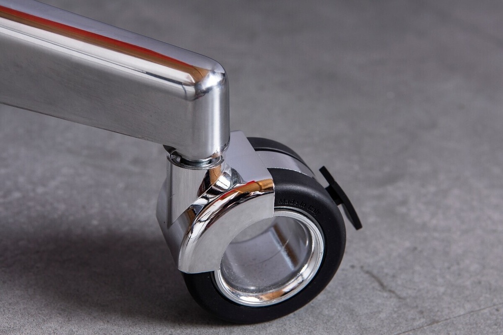 2019-03-vanerum-glassboard-mobile-wheel_32895972727_o.jpg