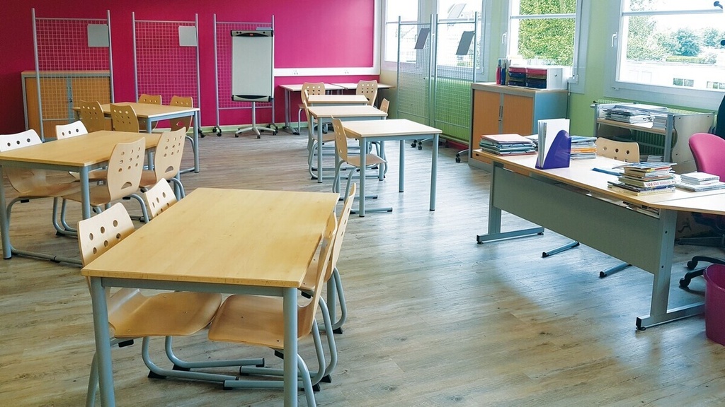 TABLE ARTENSE trapèze