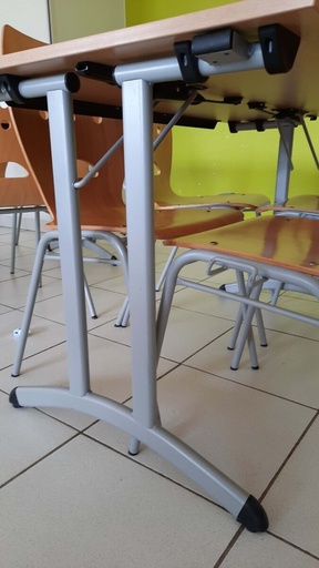 TABLE PLIANTE TYM stratifié chants hêtre naturel verni